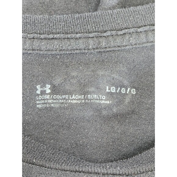 Lot of 2 Under Armour T-Shirts Men's L Gray Black Graphic Print Charged Heatgear - Picture 4 of 9